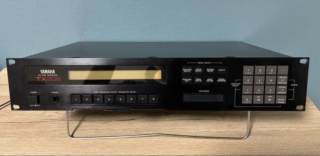 Yamaha TX802 音出し、midiなど動作確認済み、電池をソケット交換
