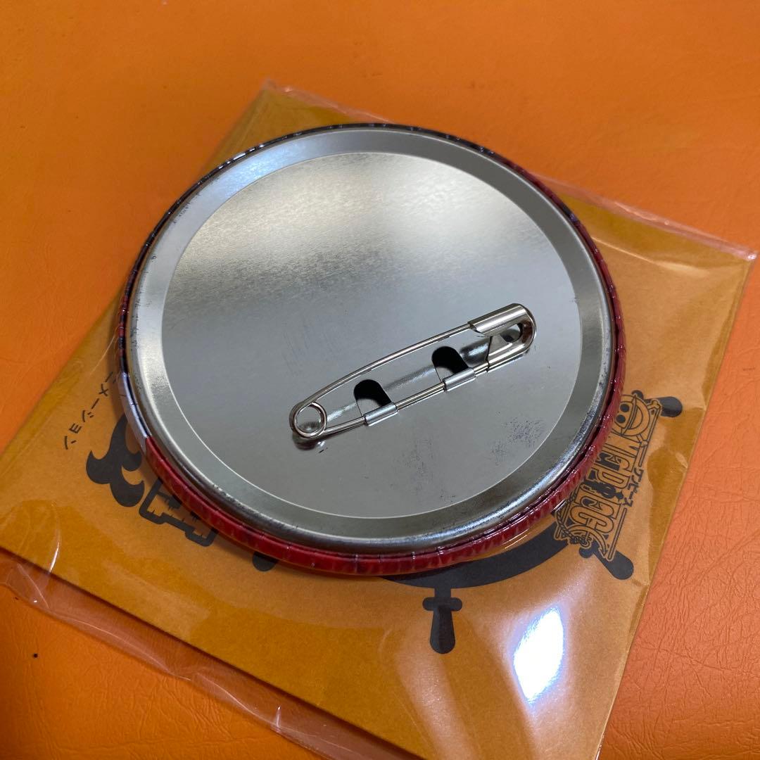 美品 ハウステンボス限定 ワンピース 輩缶バッジ シャンクス - メルカリ