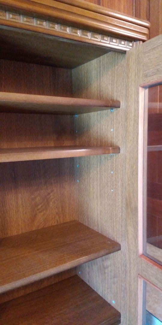 岡山市東区・直接引き取りは25,400円引き】ガラス付き木製大型書棚