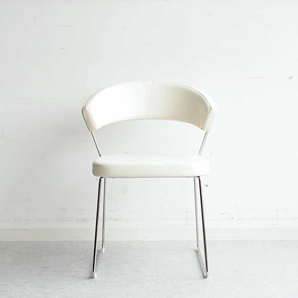 カリガリス コヌビア 「ニューヨーク」 本革 チェア A ZR24436 - メルカリ