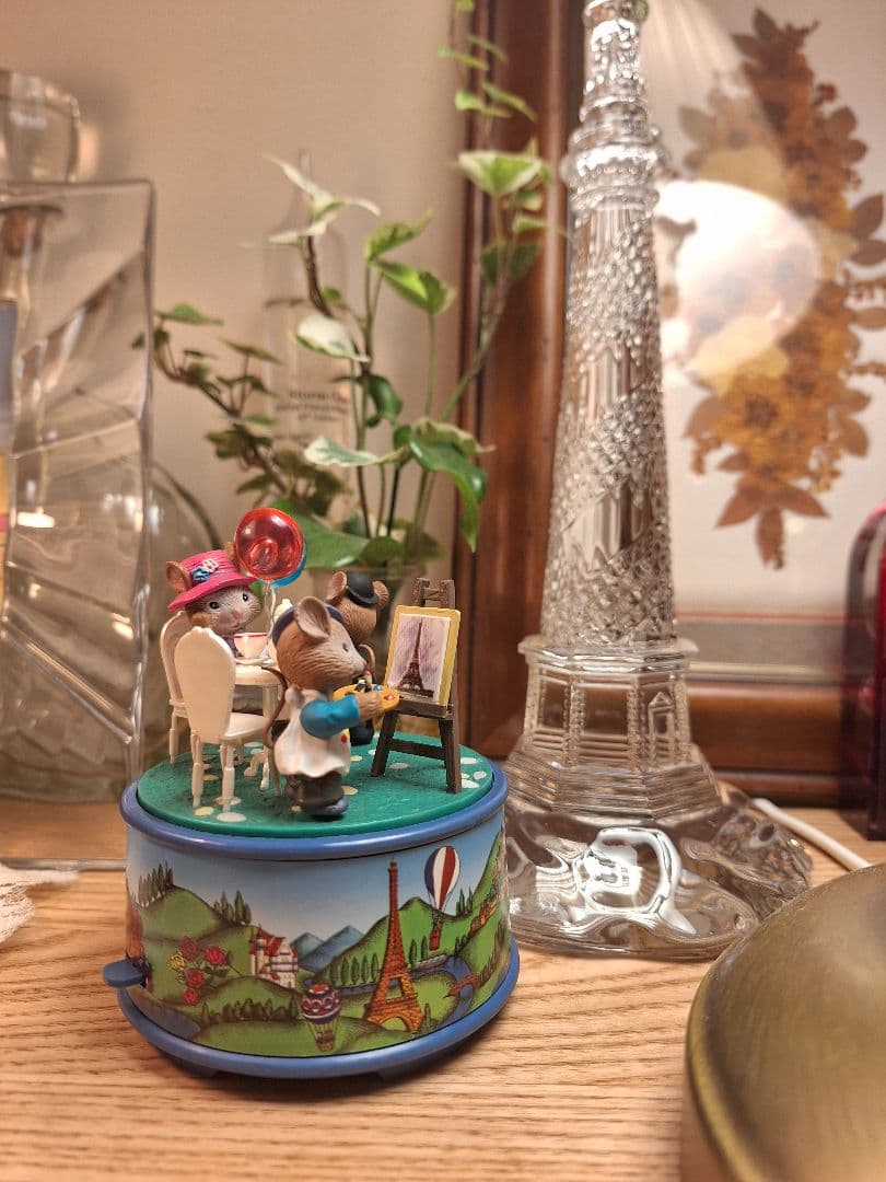 希少　ENESCO　ネズミの画家　エッフェル塔　パリ　オルゴール