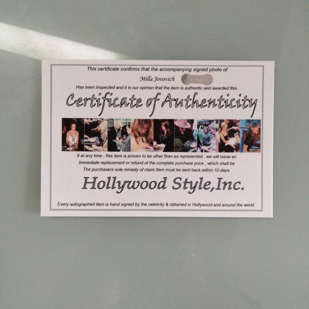 セール中…ミラ・ジョヴォヴィッチ直筆サイン入り特大写真…バイオ