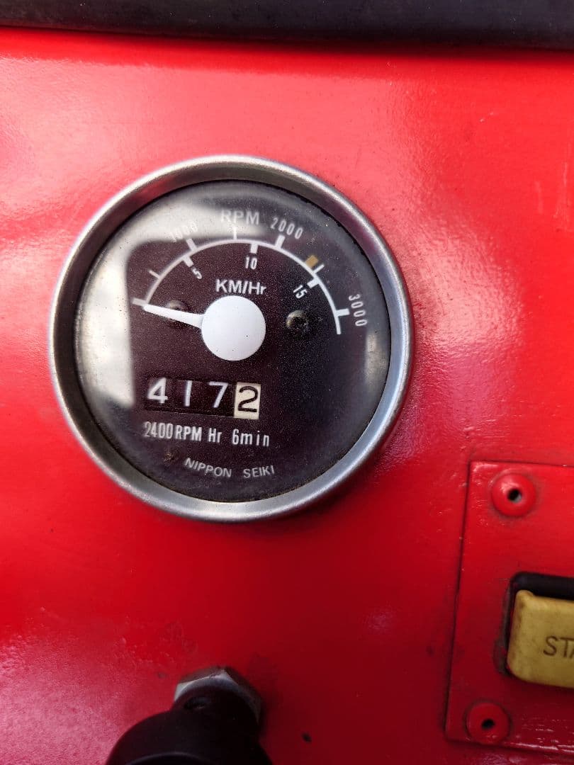 YANMAR YM2000 トラクター 赤と緑