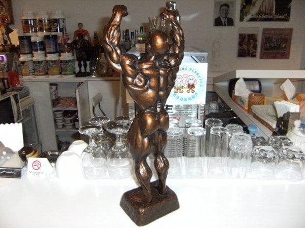 非売品★アメリカ選手権大会 ボデイビル トロフィー★ゴールドジム