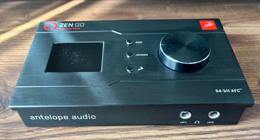 antelope audio ZEN GO ピンクの猫