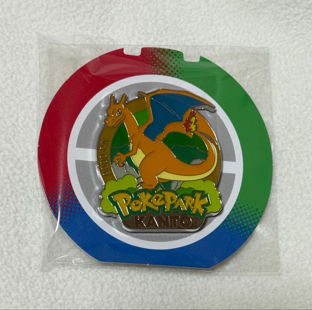 ポケパーク リザードン ピンバッジ - メルカリ