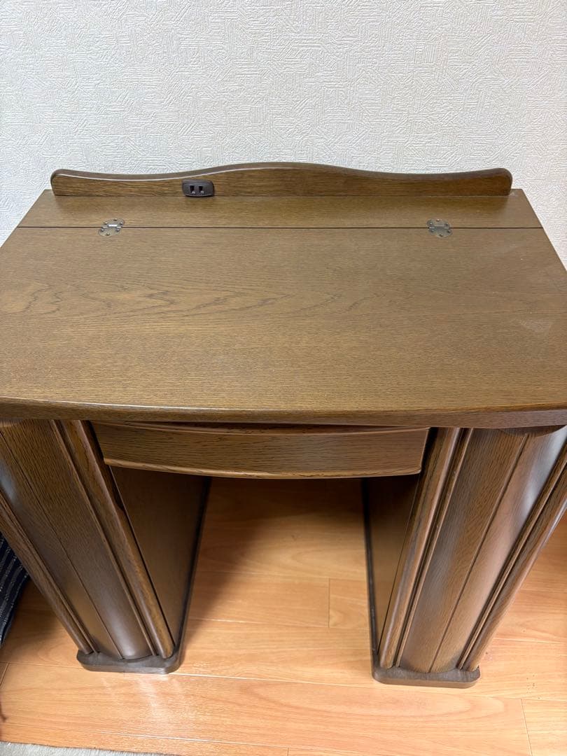 圧迫感なし！『美品』2Way アンティーク調　素敵なブラウンデスク 引き出し付き