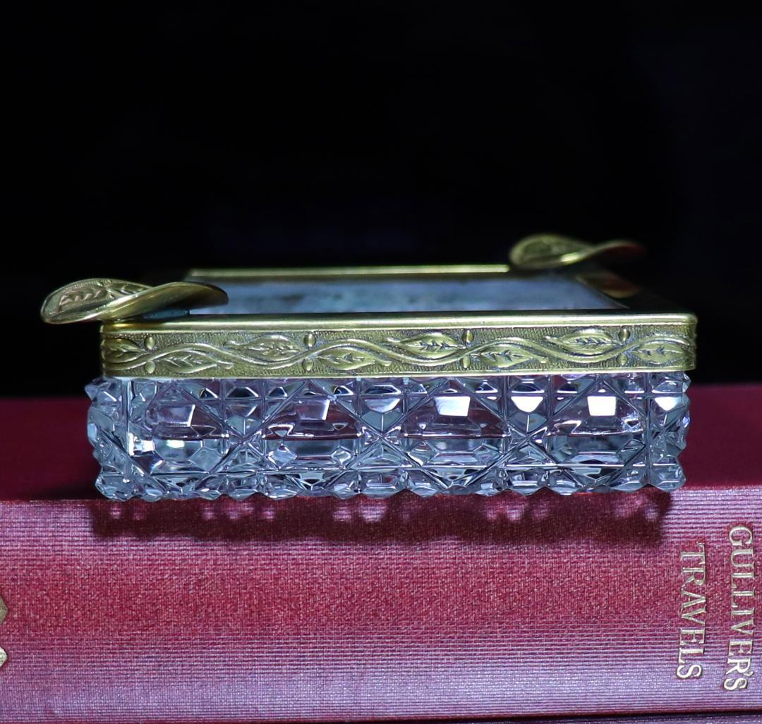 オールド・バカラ ブロンズ装飾 リーフ文 スクエア型 灰皿 小物入れ ディアマン