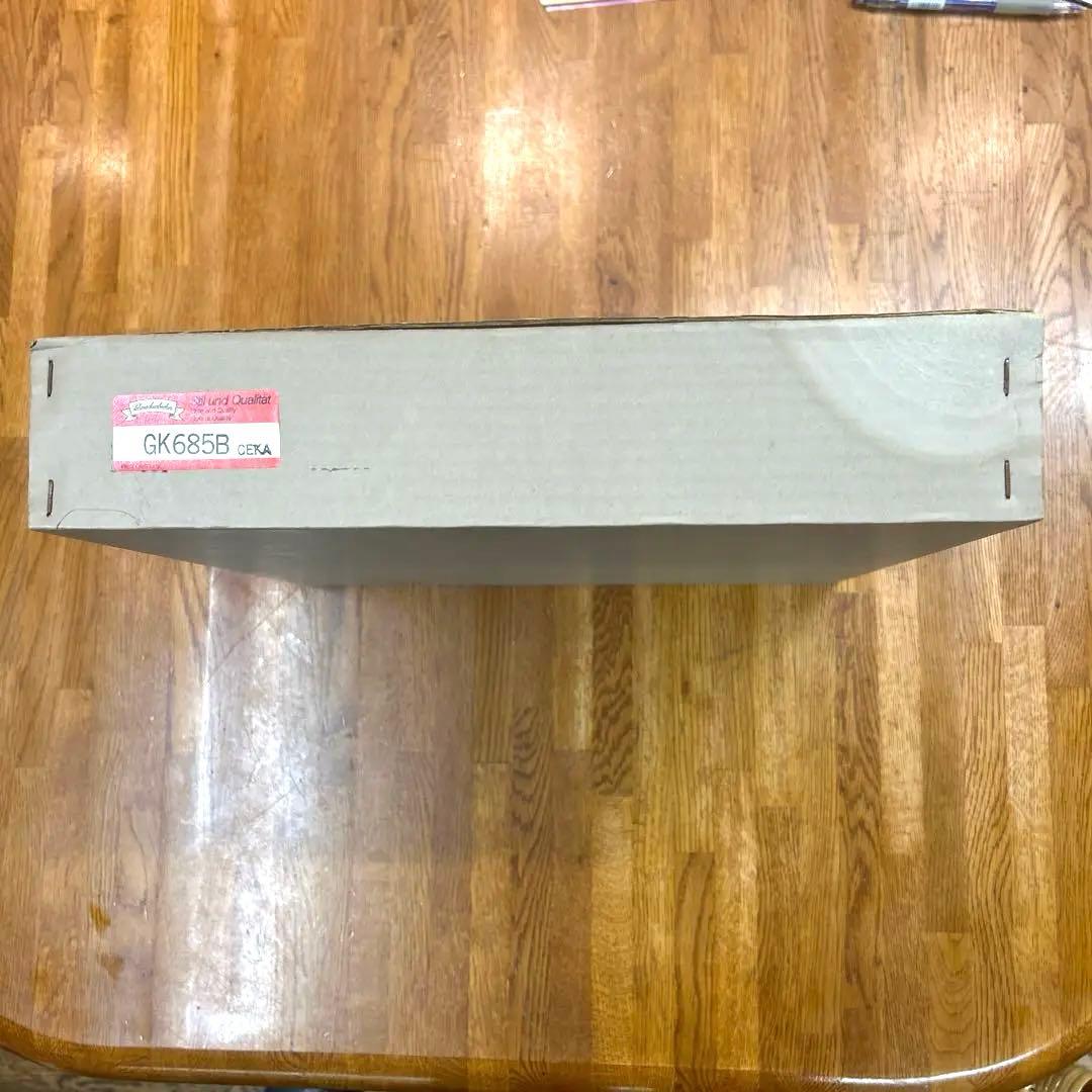 ドイツ製掛け時計素晴らしい木材です　クオーツ