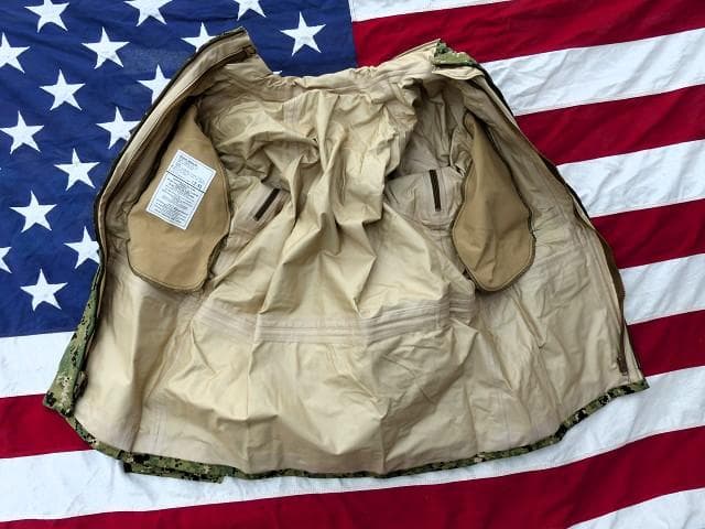 米軍実物 ゴアテックスパーカー NWU TYPEIII AOR2 M-R 398 - メルカリ