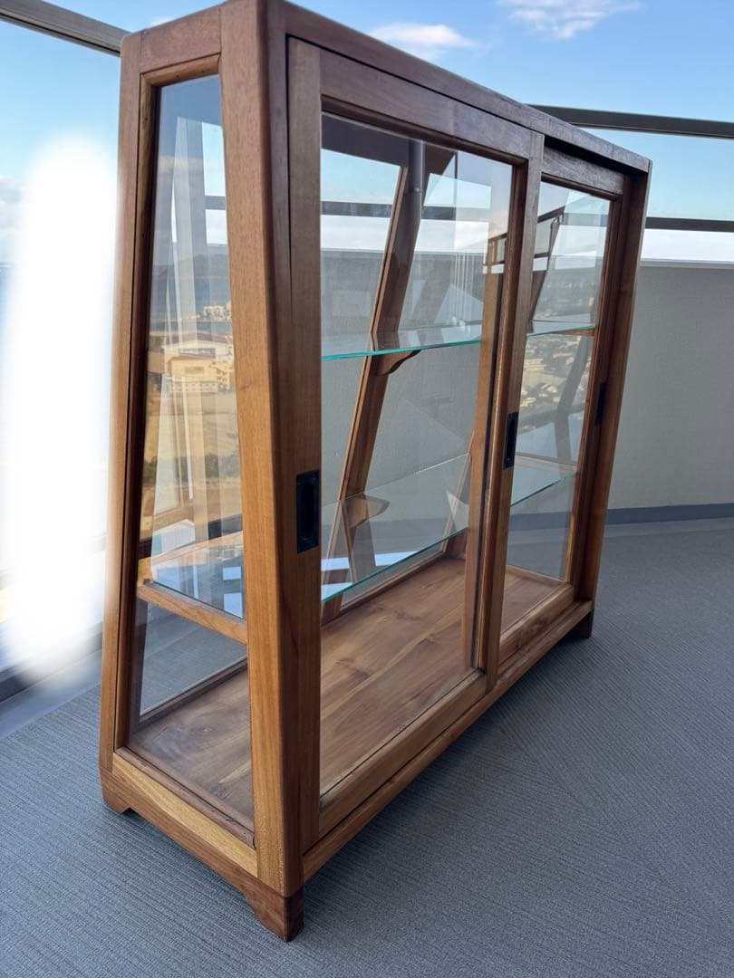 木製ガラスキャビネット　アンティーク　カフェ風