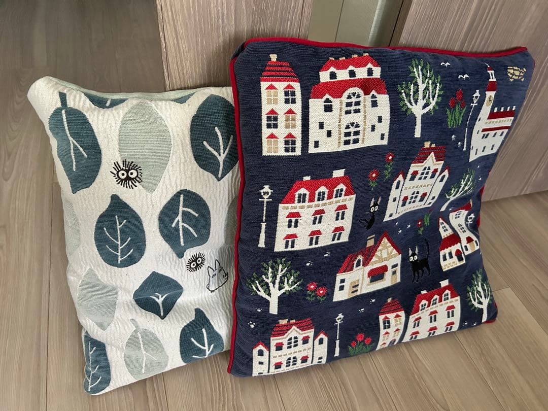 【ジブリ】「トトロ」と「魔女の宅急便」のクッションカバー