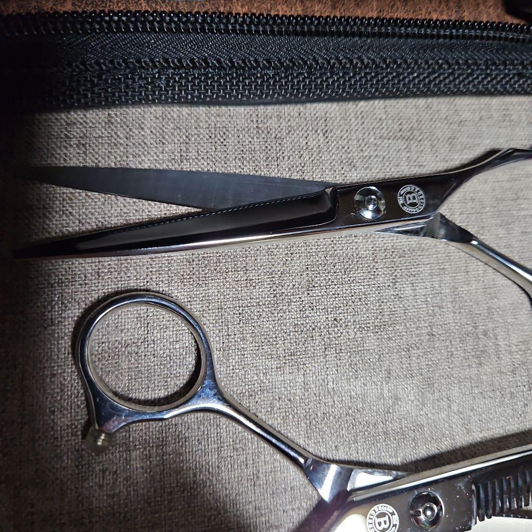 中古カットばさみ2本とケ-ス