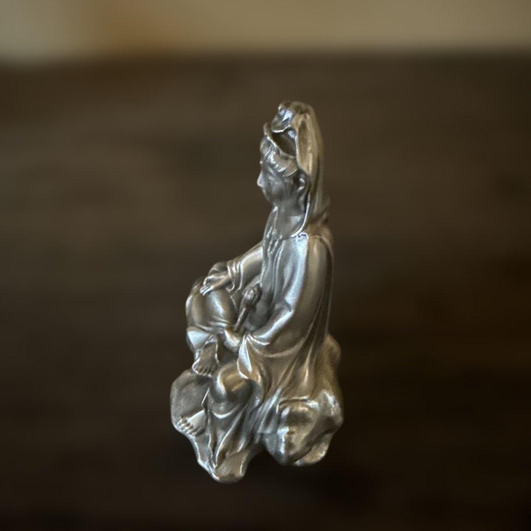 高村光雲作　銀製　岩上観音像　置物