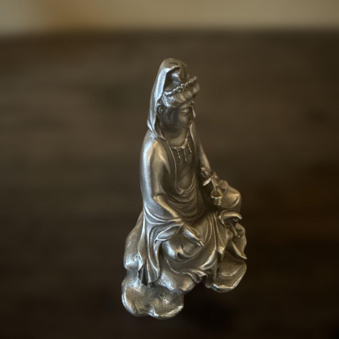 高村光雲作　銀製　岩上観音像　置物
