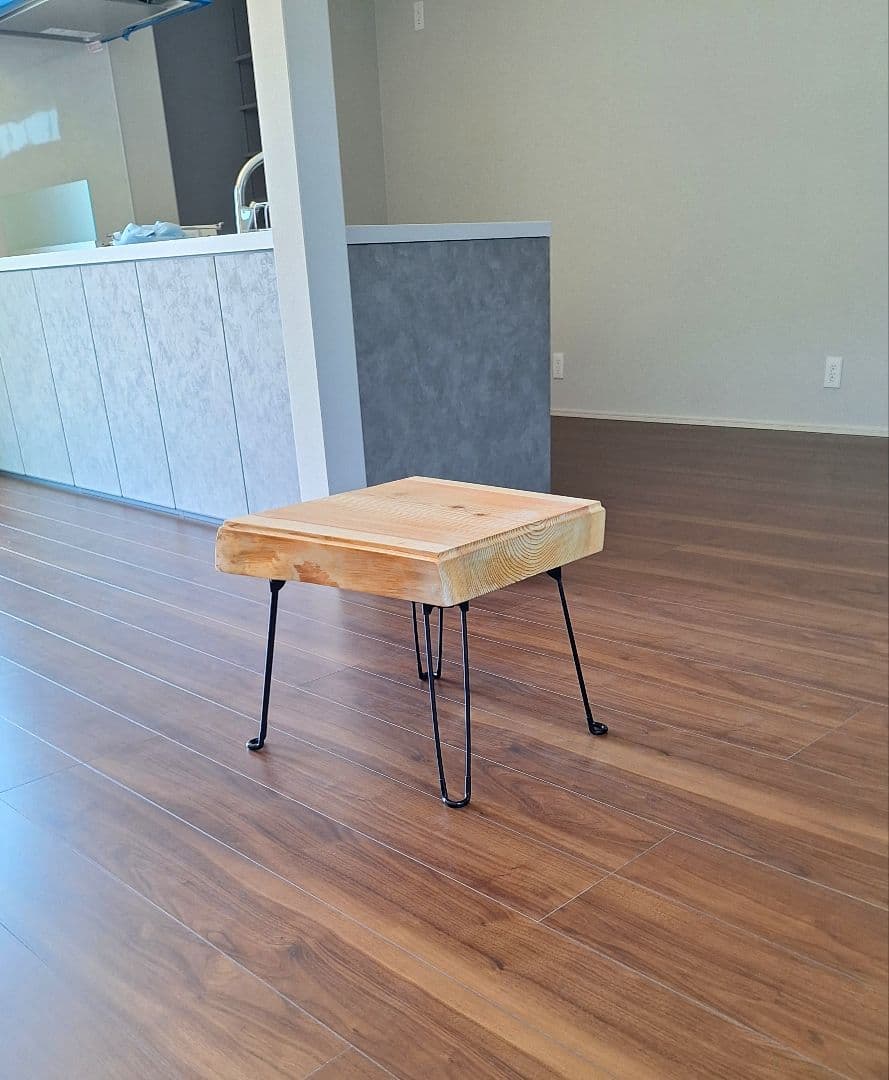 限界価格 杉 無垢材 サイドテーブル - メルカリ