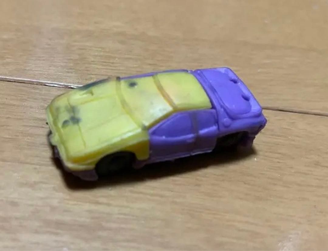 スーパーカー　消しゴム　組み立て式