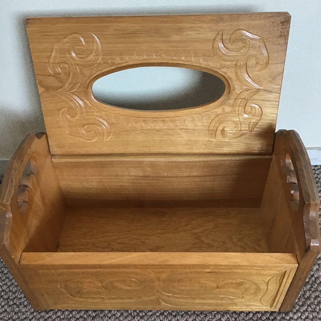 美品☆アイヌ工芸　木彫　アンティーク　アイヌ紋様 ティッシュボックス