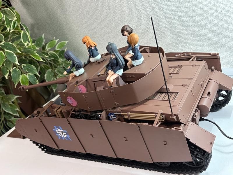 完成品☆アシェット Ⅳ号戦車H型（D型改）をつくる ガールズ