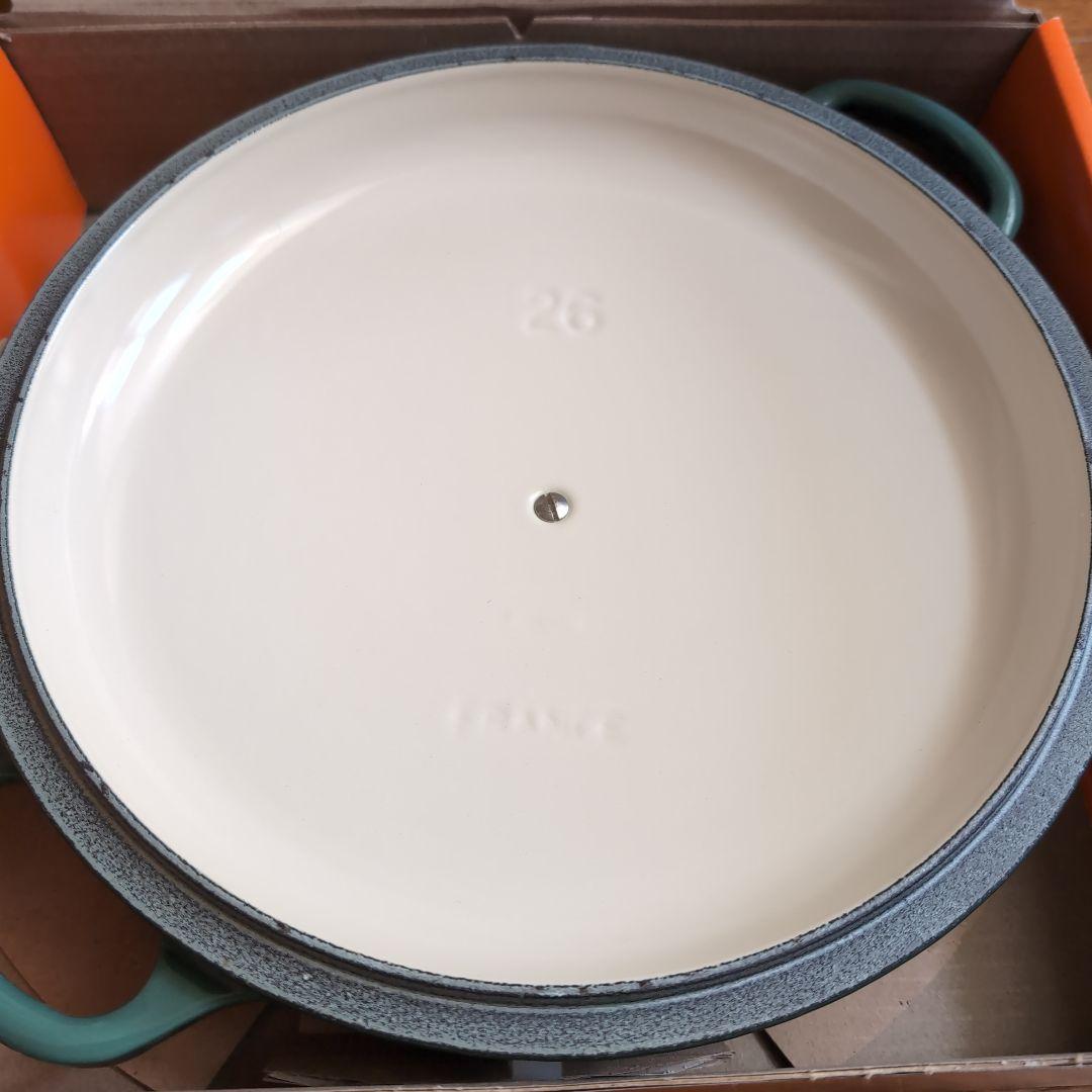 新品未使用　ル・クルーゼ26cm　キャセロール　両手鍋　アーティチョーク