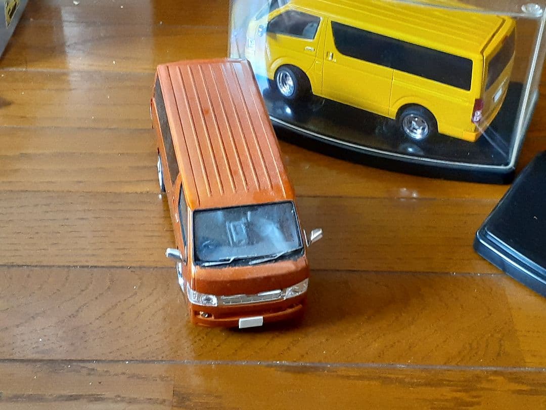 ハイエースプラモデル