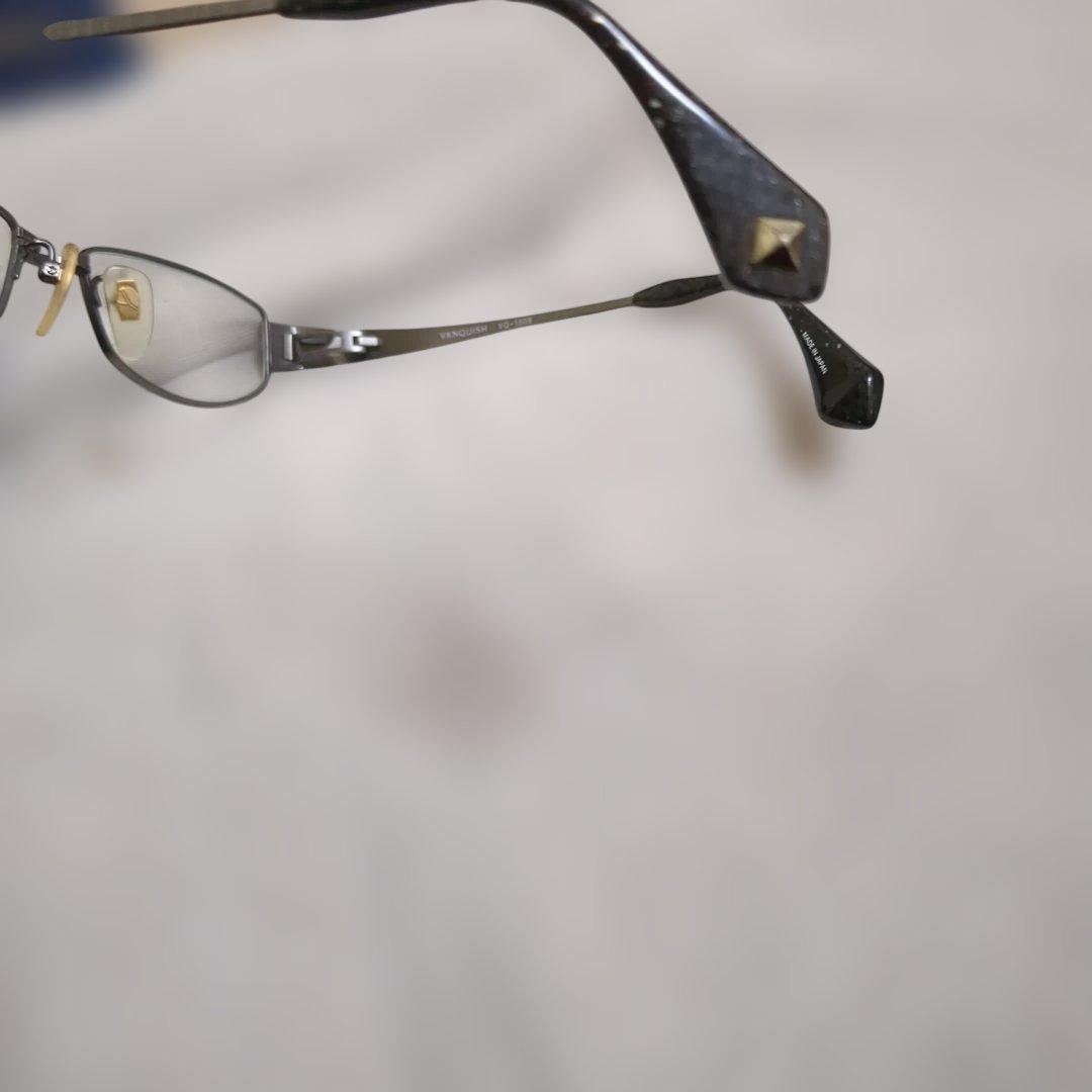 VANQUISH メガネ ケース付き度入り