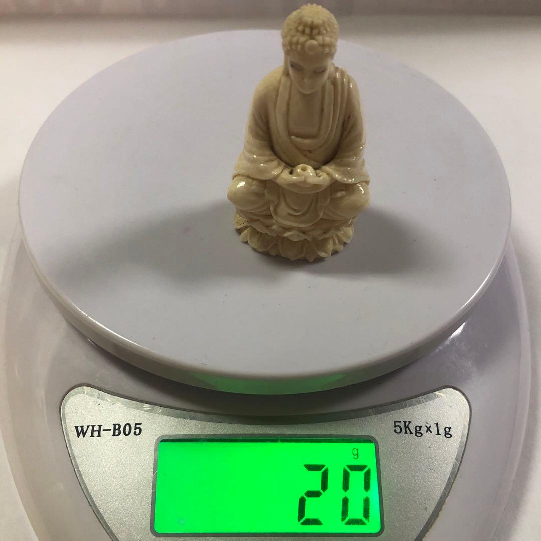 天然素材　観音様彫刻　仏像　置物　根付