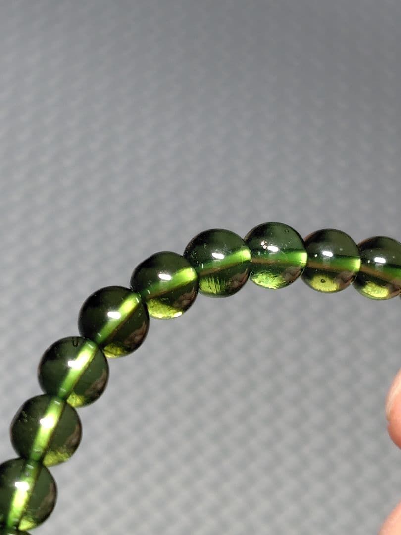 【一点のみ、鑑別書付】天然石モルダバイトブレスレット