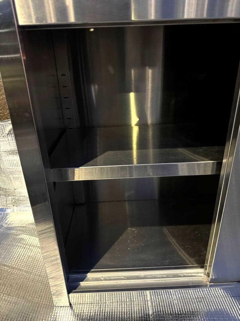 スライド扉式　吊り棚　ステンレス製品　食器棚　収納棚　中古品