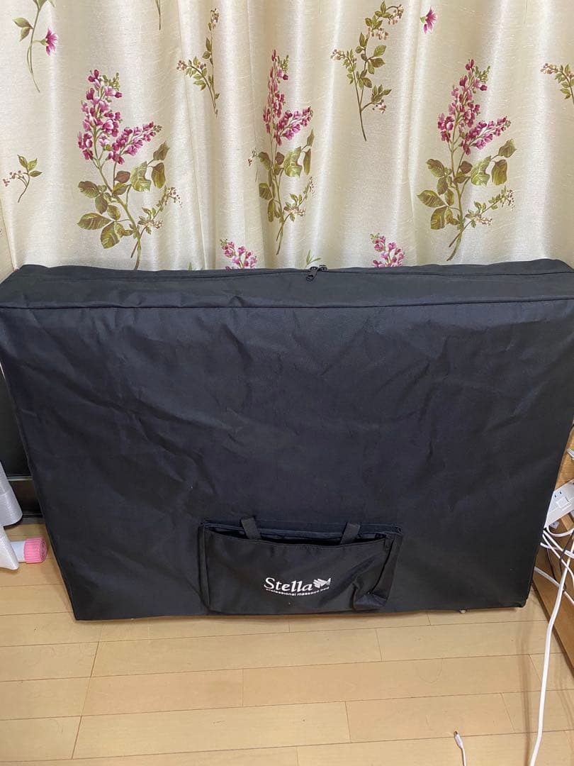 New StellaV 折りたたみマッサージベッド 1900×700mm