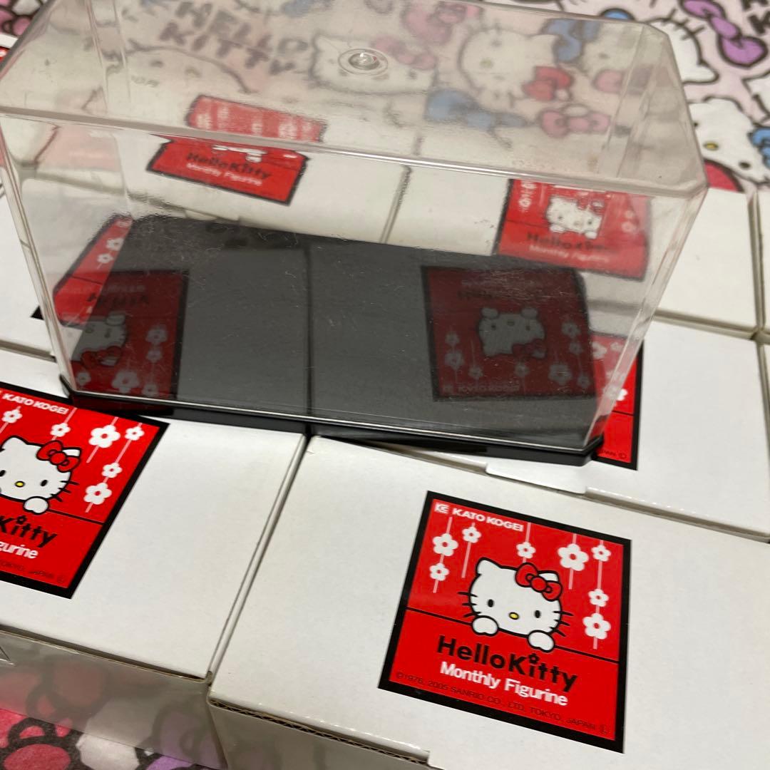 ハローキティ★ キティマンスリーフィギュア　12ヶ月