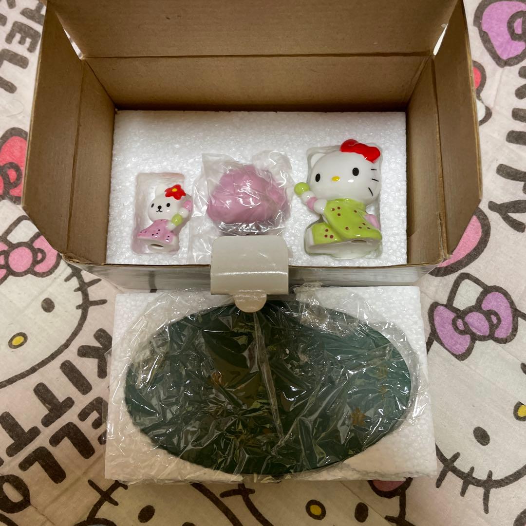 ハローキティ★ キティマンスリーフィギュア　12ヶ月
