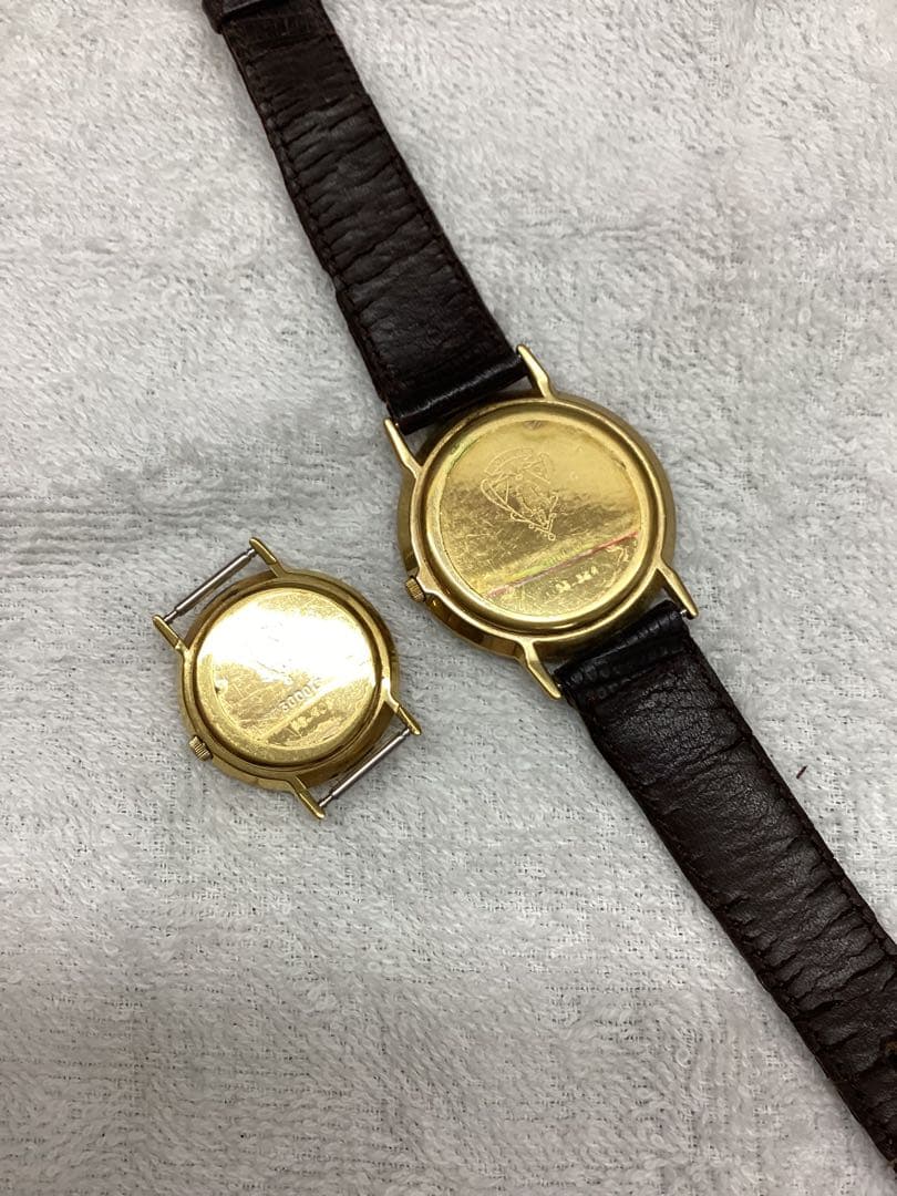 GUCCIゴールド アナログ腕時計 大小セット ジャンク品