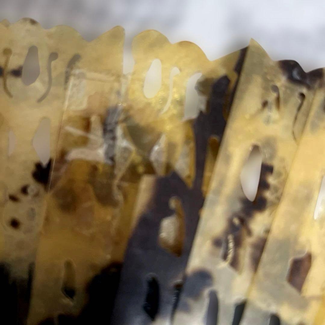 本鼈甲　透かし扇子(天然)