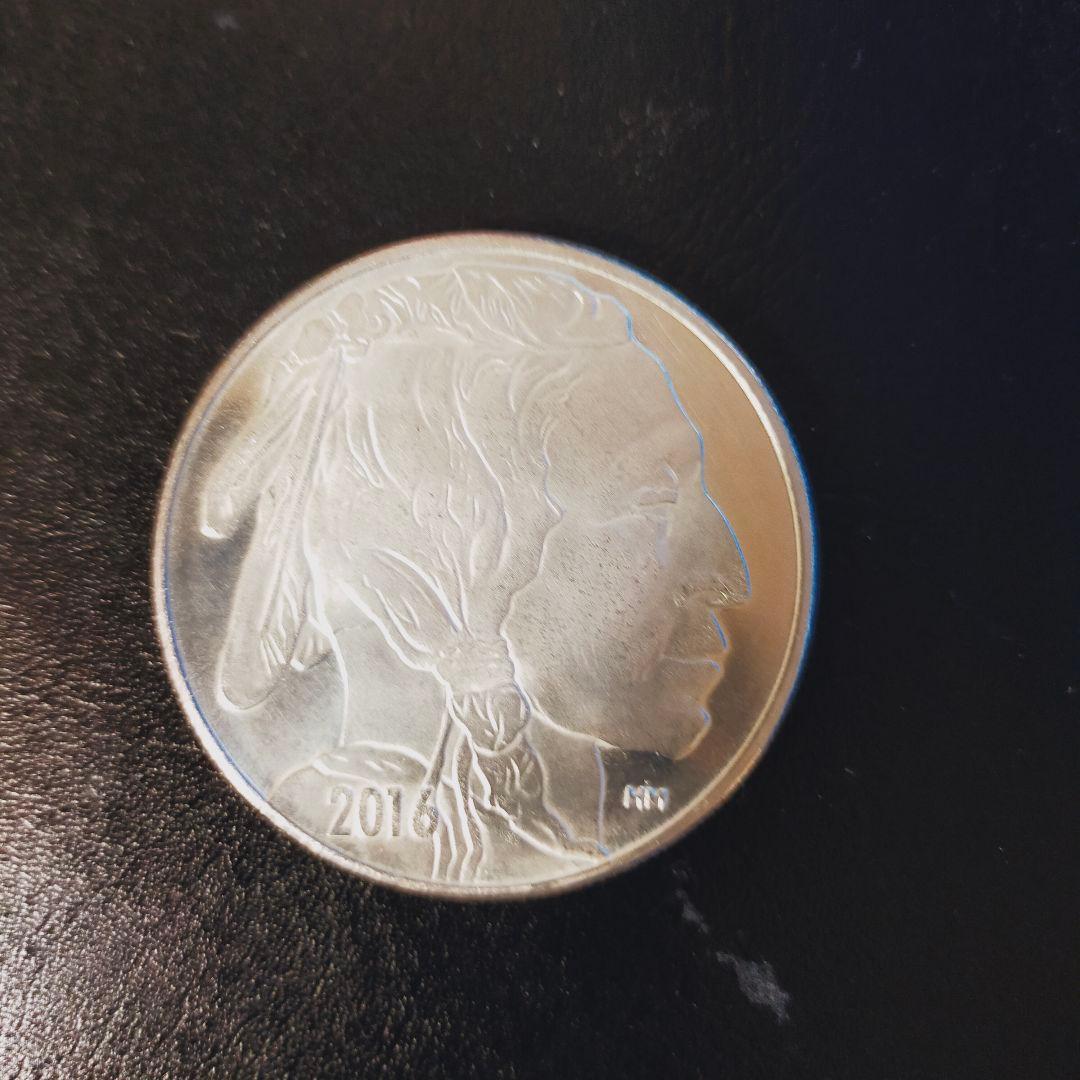 アメリカ1ドル銀貨、インディアン　　プラケース入り　バッファロー　1oz