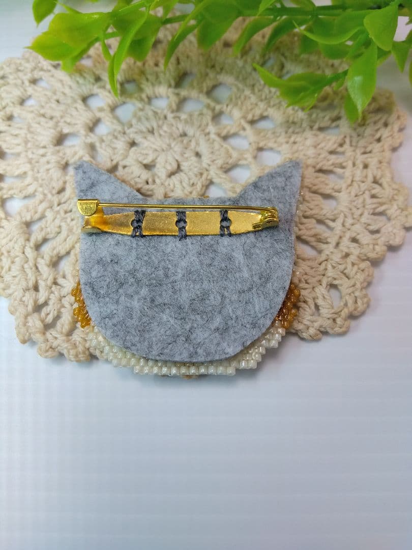 猫ちゃん　ブローチ