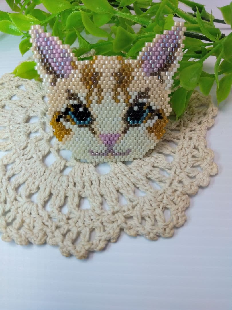 猫ちゃん　ブローチ