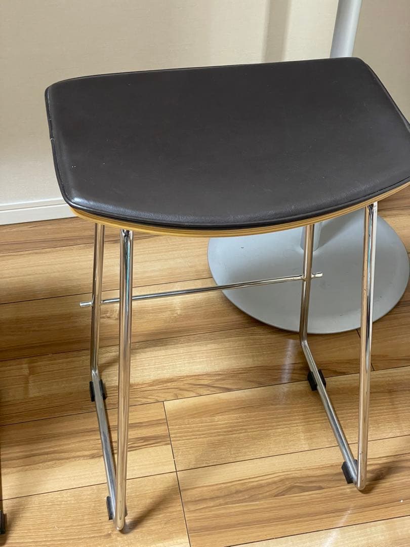 オカムラ okamura ダークブラウン スツール2