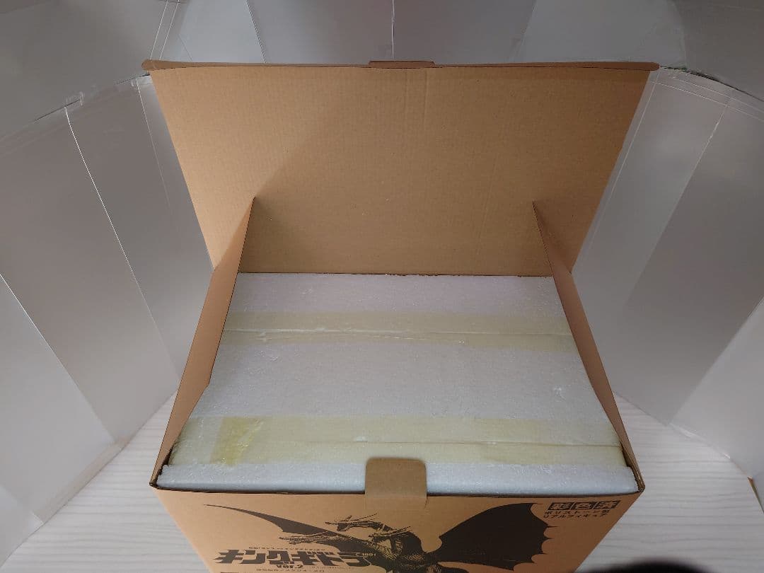 地球防衛軍秘密基地本部 第28弾 キングギドラ ver2 飛行形態 未開封