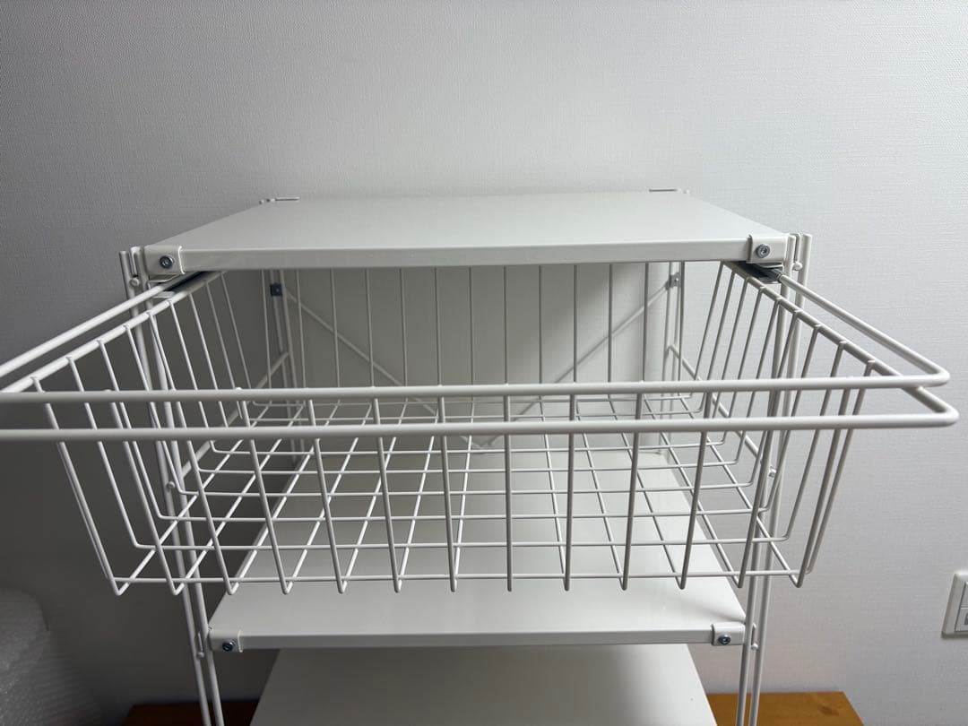 無印スチールユニットシェルフ　スチールラック　小　ライトグレー　バスケット付