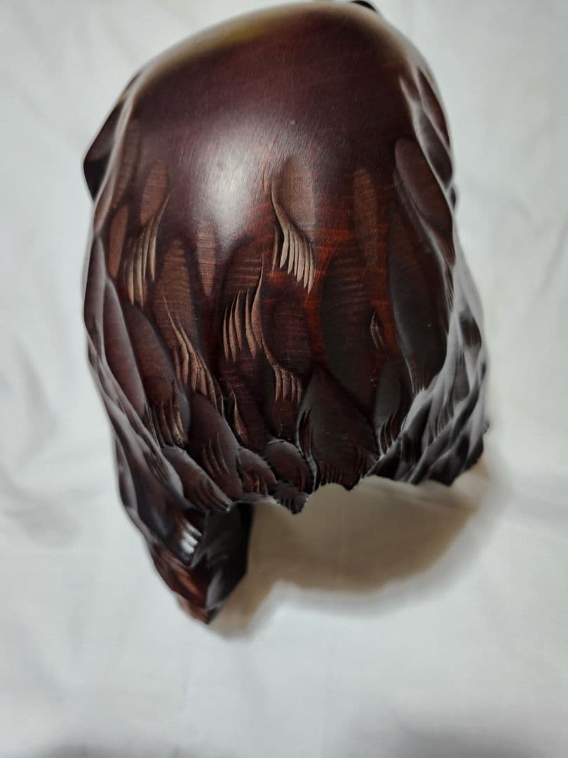 木製クマの置物 魚をくわえたデザイン 約30cm