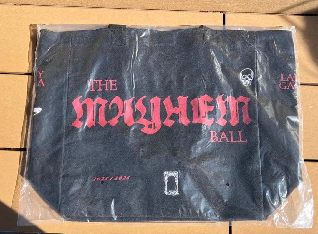 新品未開封】レディガガ OPERA HAUSTOTE（BLACK）トートバッグ - メルカリ