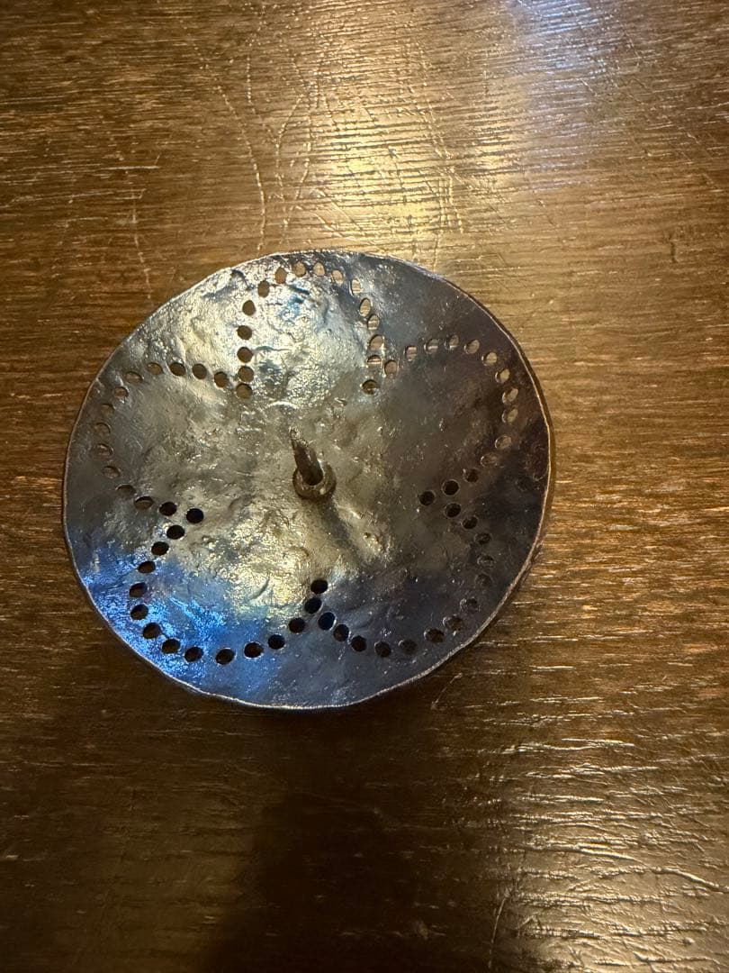 鐵製　透かし燭台　ろうそく立て 大1小2