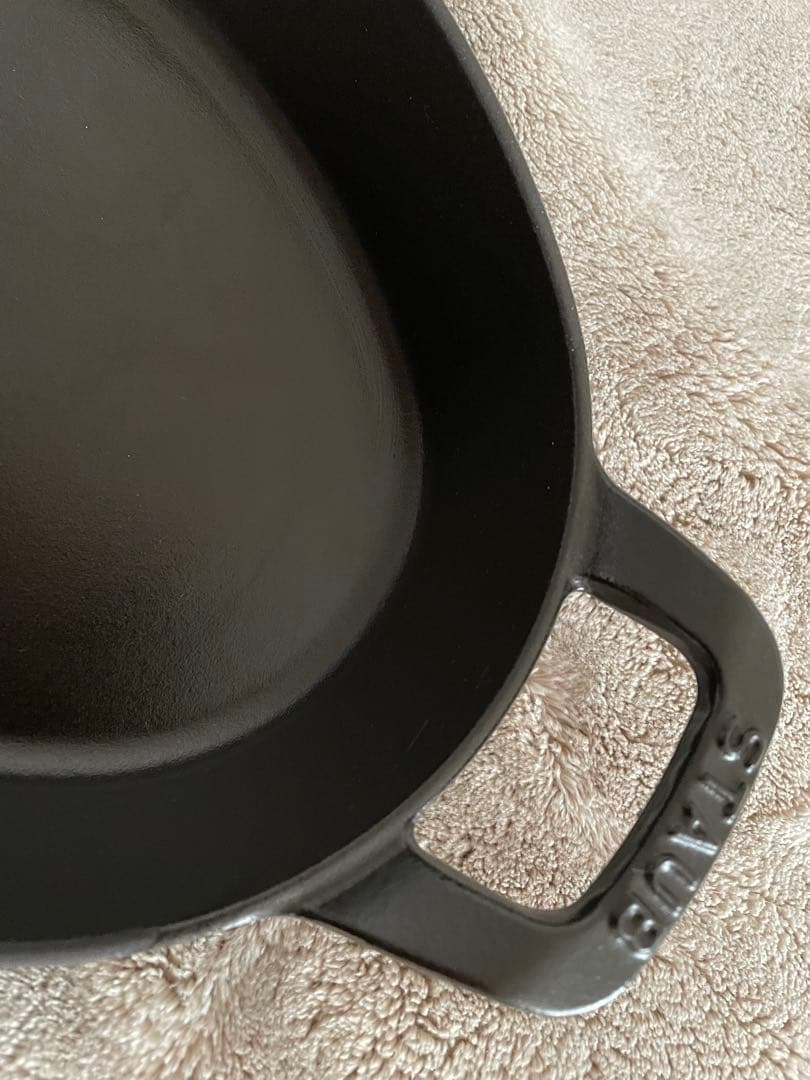 美品　staub ストウブ　スタッカブルディッシュ　28cm オーバル　黒