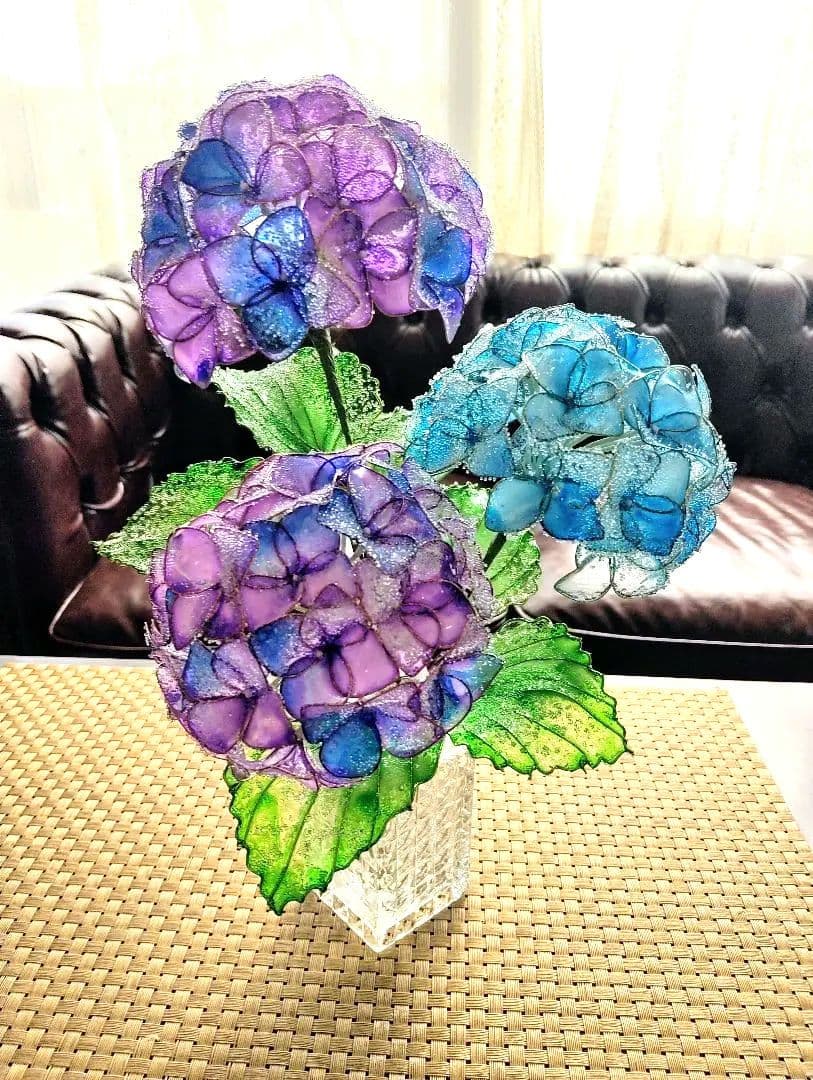 ネムアメリカンフラワー花瓶付き紫陽花と桜