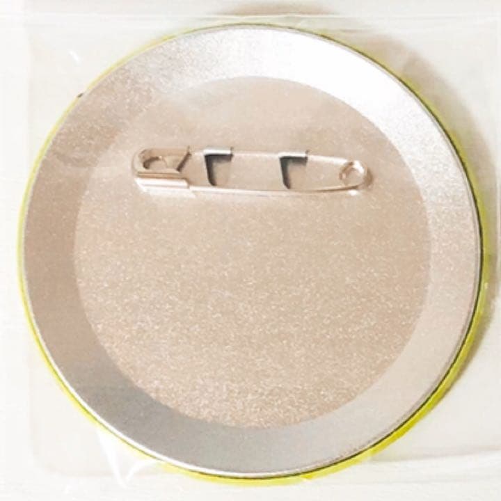 新品☆あんスタ☆Switch【逆先夏目】応援☆缶バッジ - メルカリ