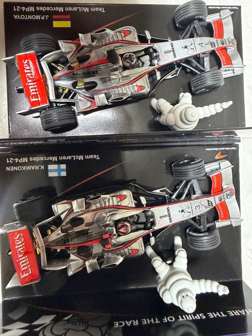 ミニチャンプス マクラーレンMP4-21 ミシュランボックス2台 希少