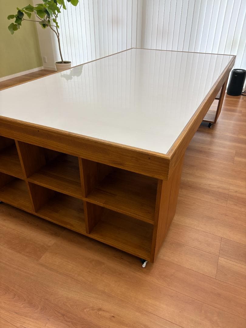 大型テーブル（ホワイトボード天板＆収納棚付き）247 × 126 × 72