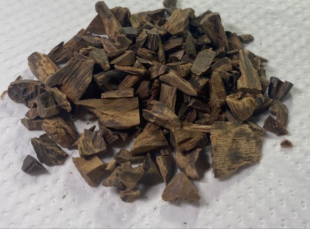 香木 お香用 茶色9gベトナム産沈香 聞香用 沈香 伽羅 香道