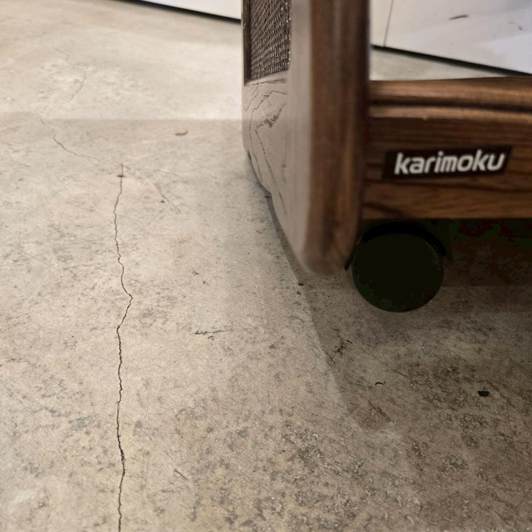i+【美品】 karimoku カリモク 木製 ワゴン サイドテーブル 国産家具